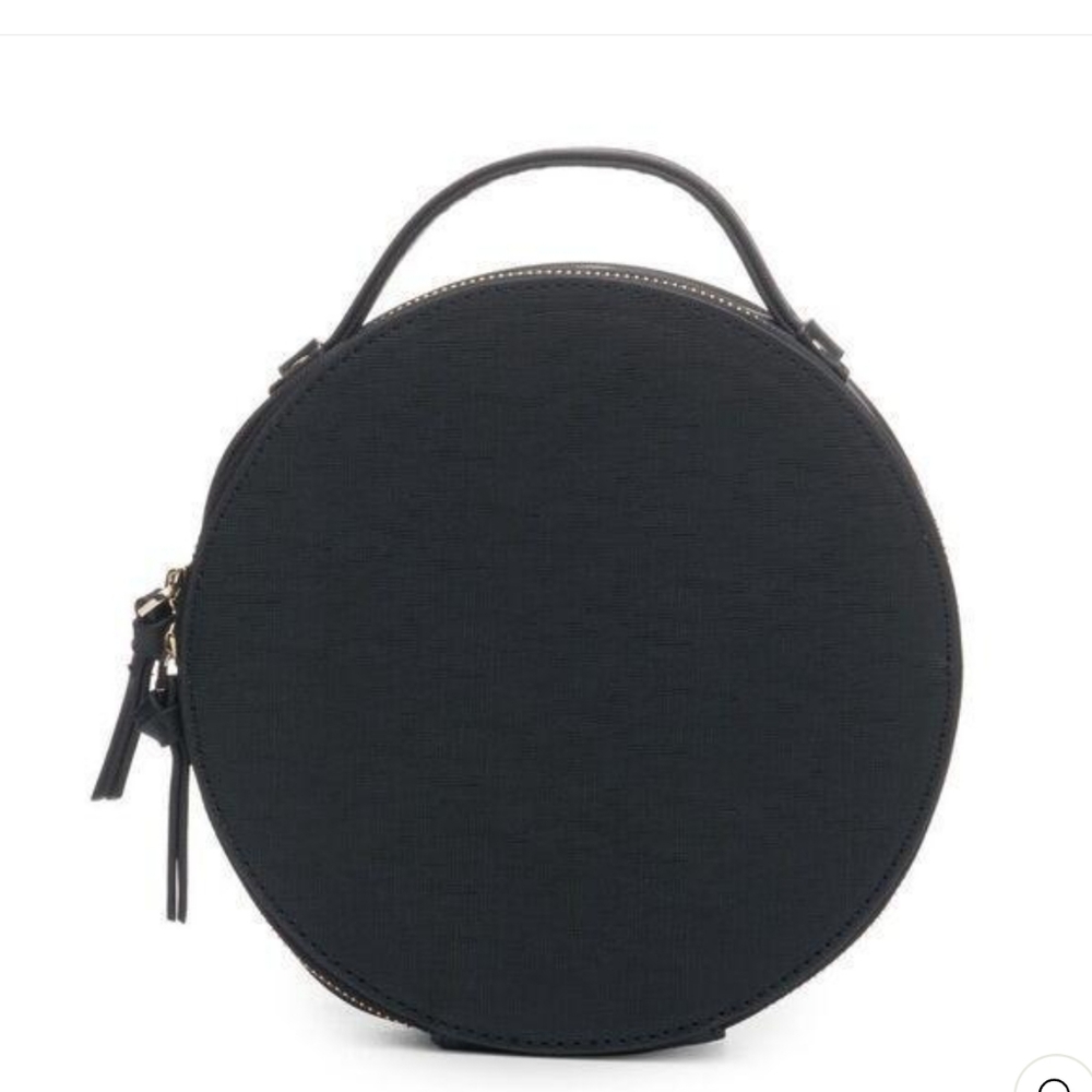 Hudson + Bleecker Round Travel Case NWT